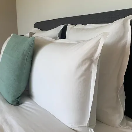 Apartament Maison Divon Montagne (Gironde)